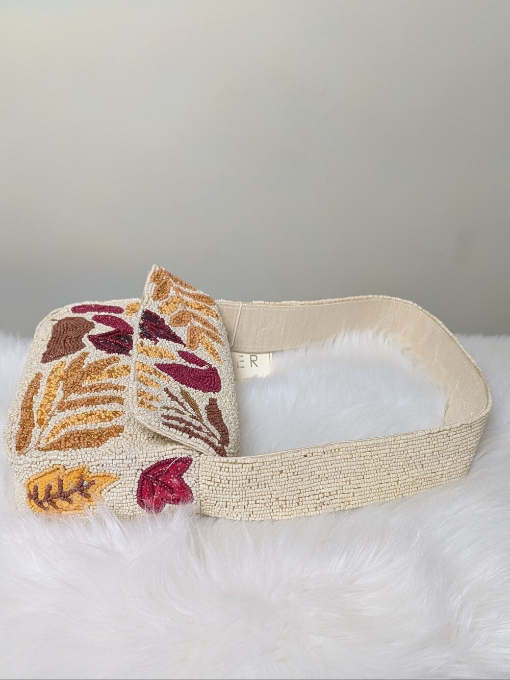 SOL and MER Autumn Leaves Motif Beaded Shoulder Bag ☕🍂 - Picture 8 of 13